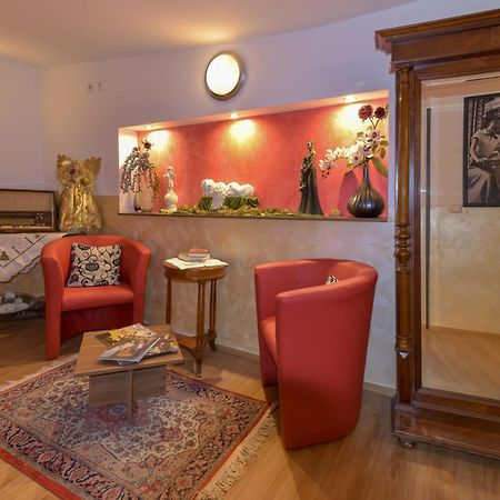 Hotel Ristorante Rostica Bad Urach Bagian luar foto